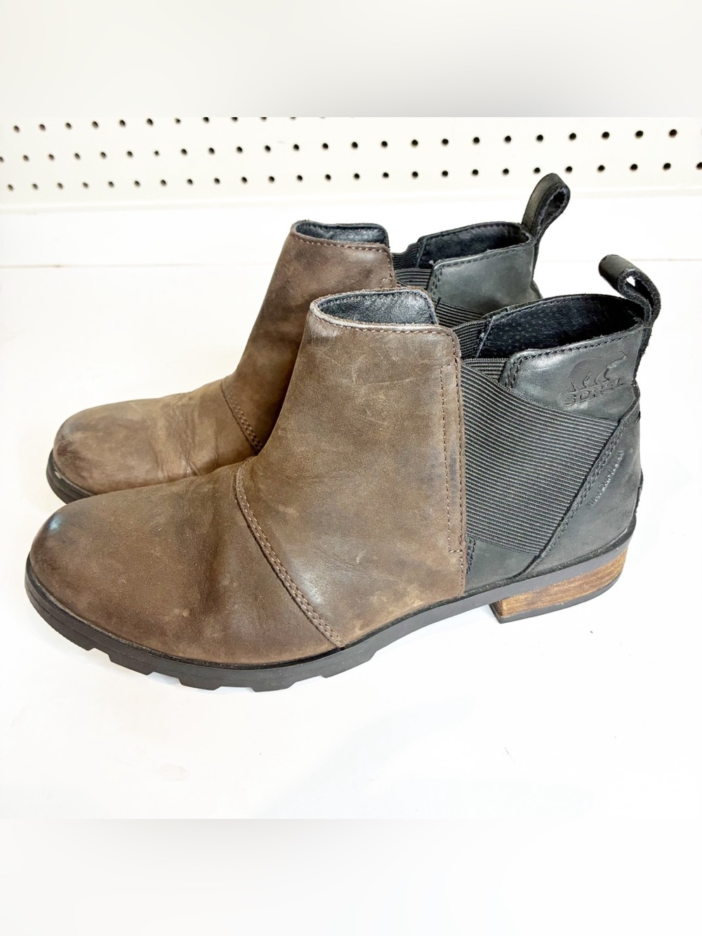 Sorel | Emelie Chelsea Quarry Ankle Boots